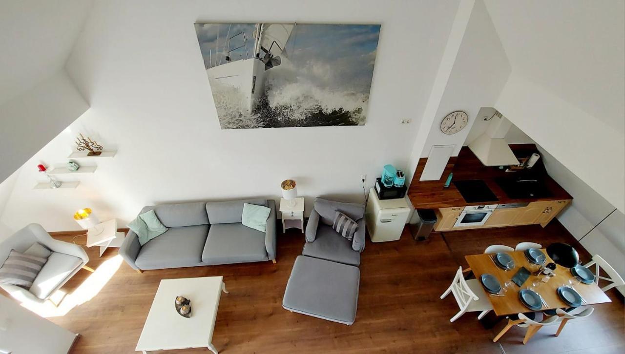 Hochwertige Ferienwohnung Direkt Am Wasser Mit Balkon Greifswald Exterior photo